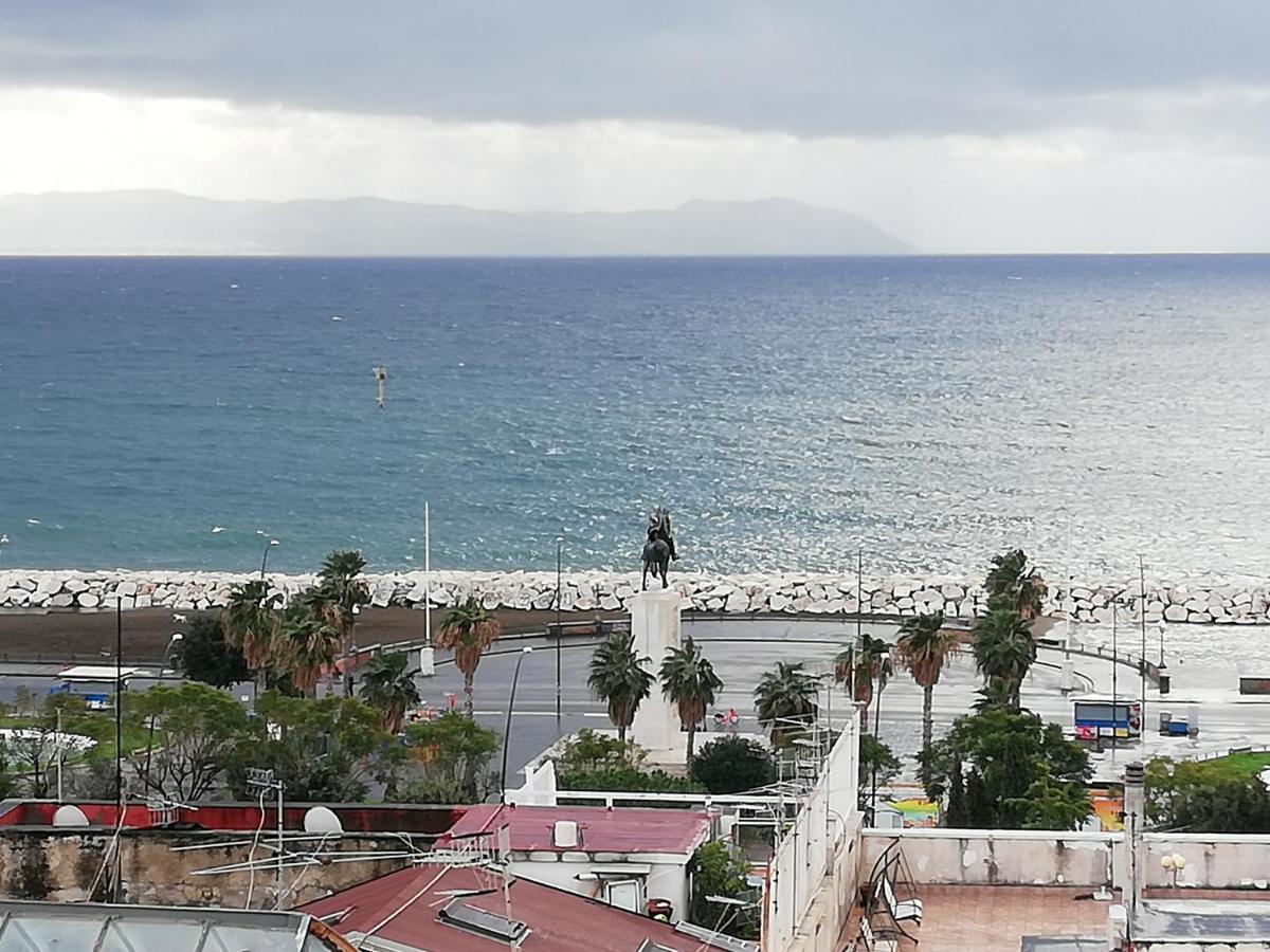 Le Terrazze A Mergellina Napoli Bagian luar foto